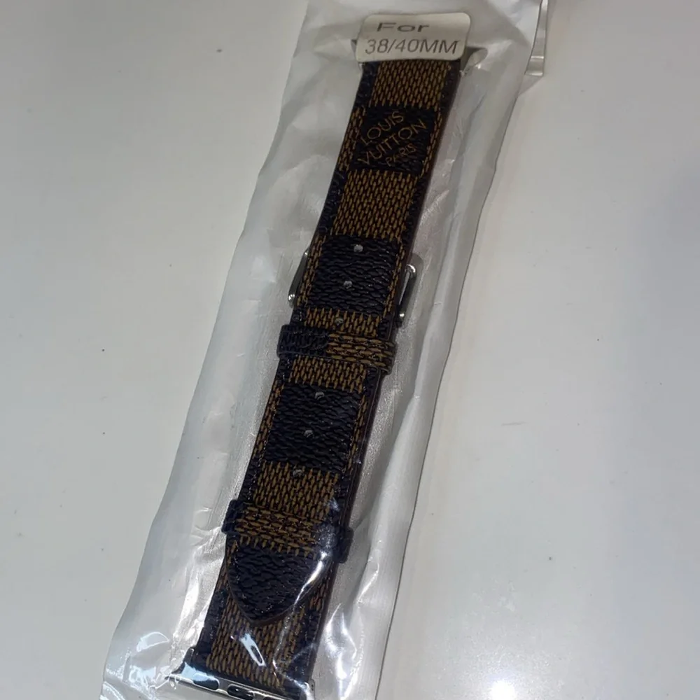 Apple Watch LV strap